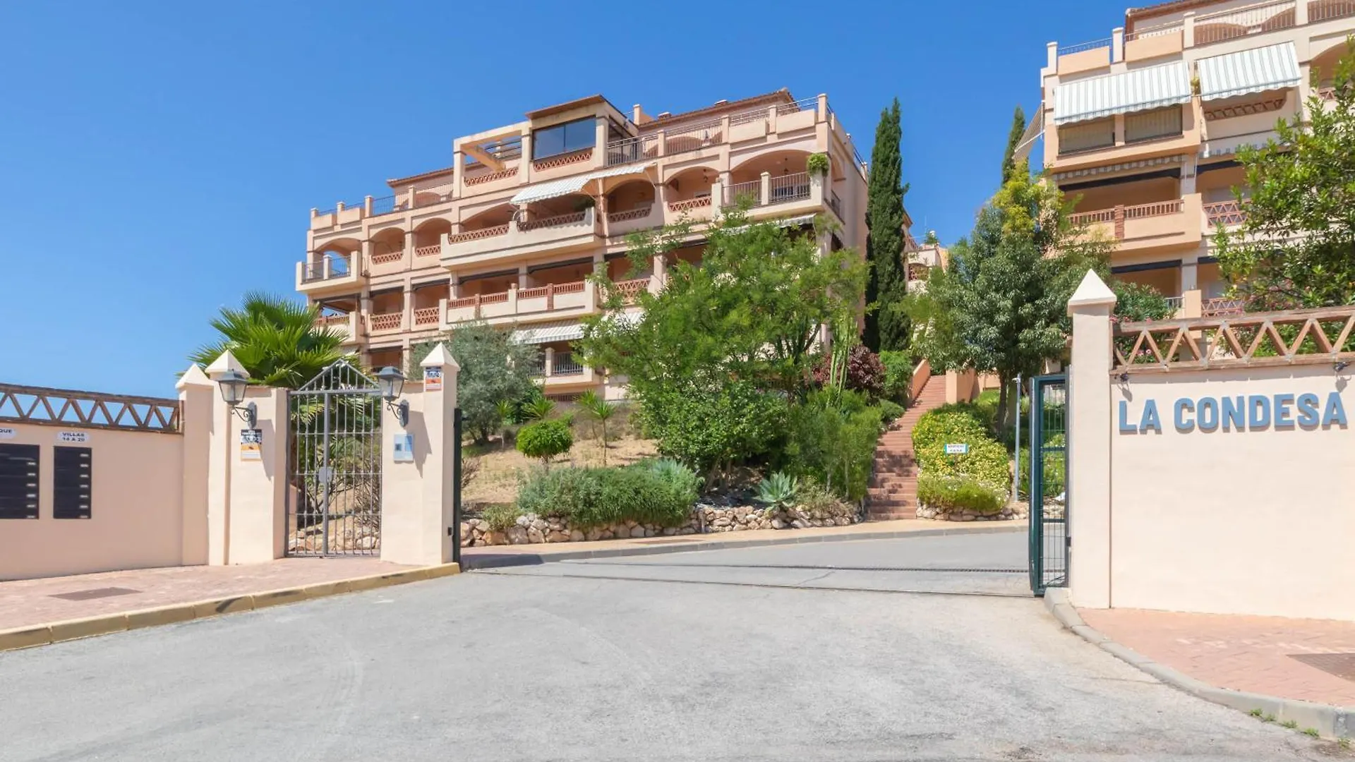 Luxury Mijas Golf, Pool & Pet Retreat - Happy Rentals